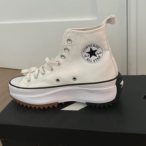 Converse Run star hike platform shoes off white size 8 never been worn before